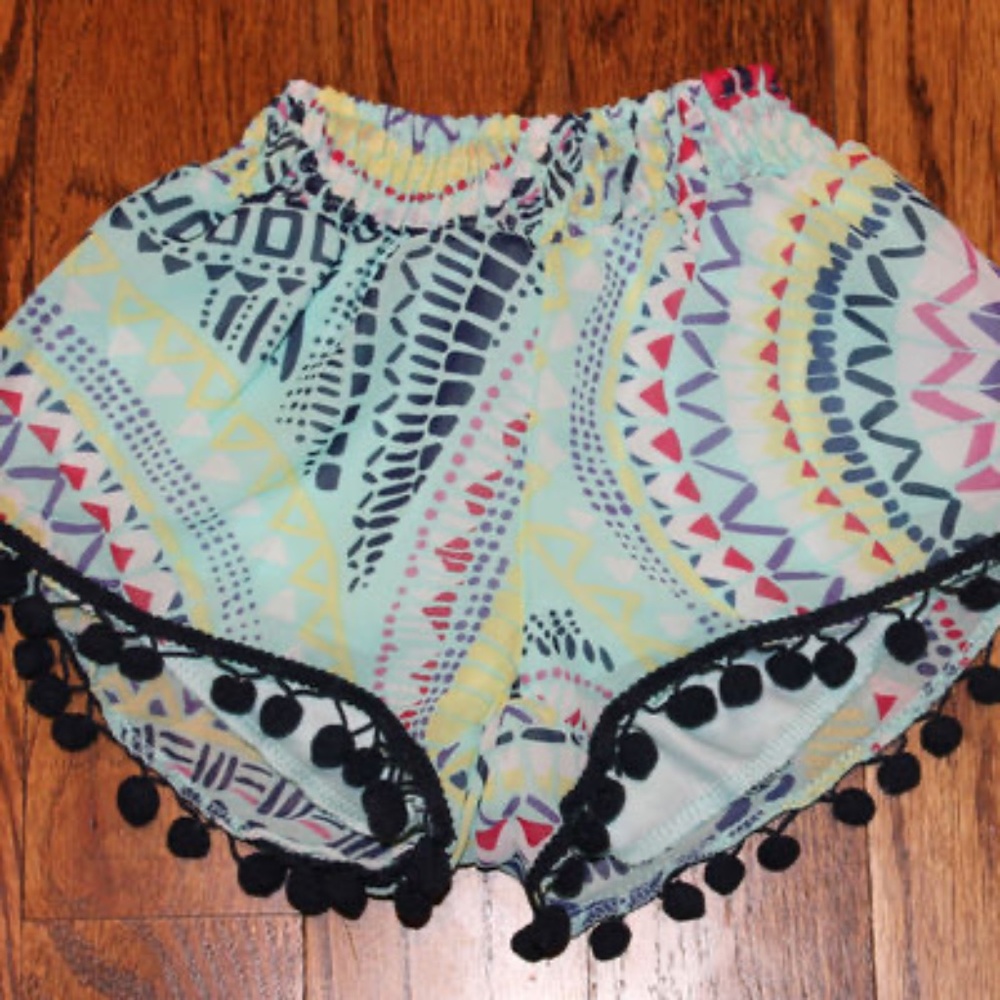 Circle Mint Pom Pom Shorts Vintage Havana/Play Six
